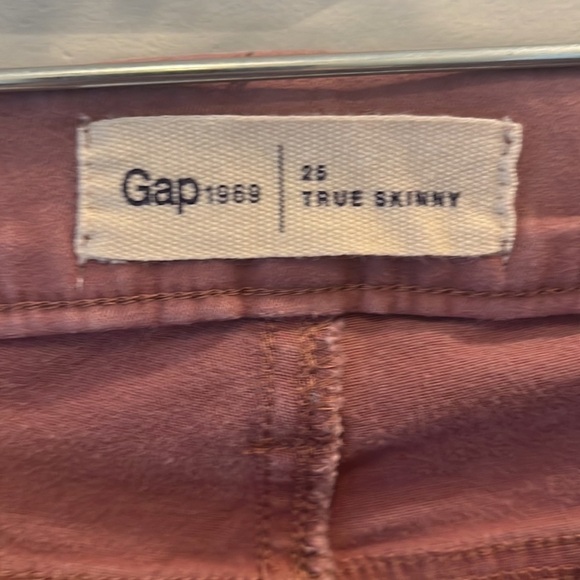 GAP woman’s jeans. Size 25. True skinny. Pink - Picture 6 of 15